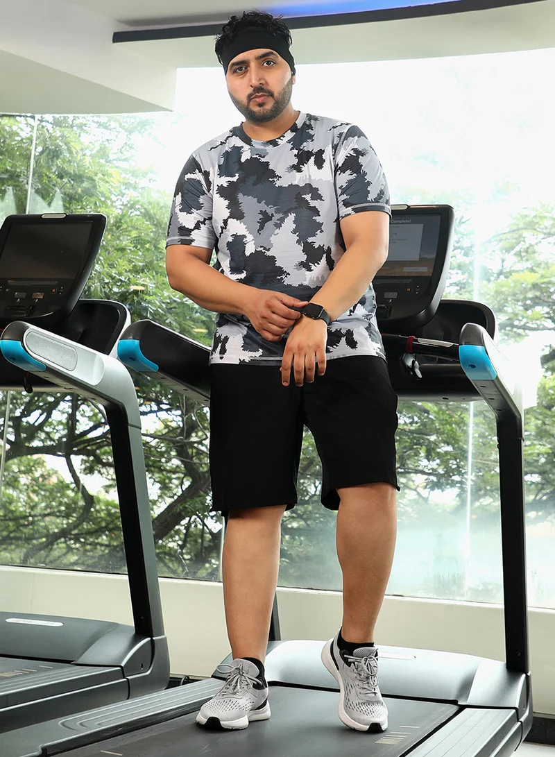 Instafab Plus  Men's Moon Grey Camouflage Activewear T-Shirt For Casual Wear | Crew Neck | Short Sleeve | Anti-Odor | Dri-Fit | Jersey T-Shirt Crafted With Comfort Fit & High-Performance for Men | Best Price UAE